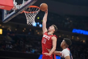 关于清晨休斯敦火箭队长鼓劲——CBA常规赛节点到来，震撼外界，轮换策略成焦点的信息九游体育APP